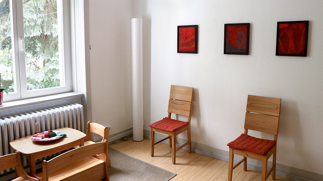 Wartezimmer Praxis TÜBINGEN-STADT